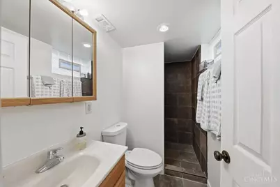 8898 Brittany Drive, Blue Ash, OH 45242 - Photo 40