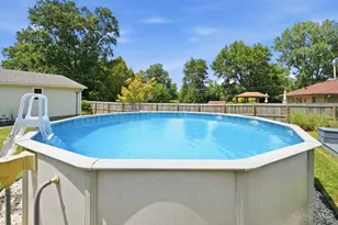 2203 Miracle Mile, Springfield, OH 45503 - Photo 2