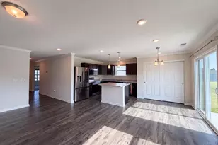 1314 Timber Gln Dr, Wilmington, OH 45177 - Photo 2