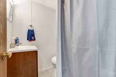 8000 Queens Avenue, Sycamore Township, OH 45236 - Photo 20