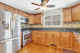 8000 Queens Ave, Sycamore Township, OH 45236 - Photo 12