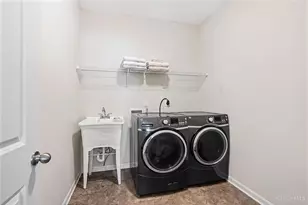 5764 Rhode Island Ave, Cincinnati, OH 45237 - Photo 18