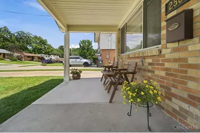 2588 Petworth Court, Reading, OH 45236 - Photo 8