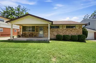 2588 Petworth Ct, Reading, OH 45236 - Photo 2