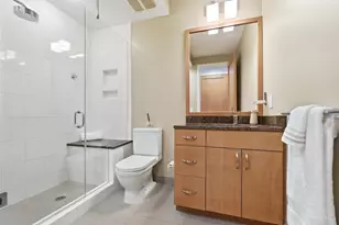 430 Oregon St, Cincinnati, OH 45202 - Photo 12