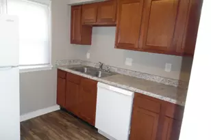4747 Howard Ave, Cincinnati, OH 45223 - Photo 6