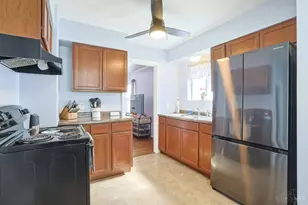 3841 Gardner Ave, Silverton, OH 45236 - Photo 6