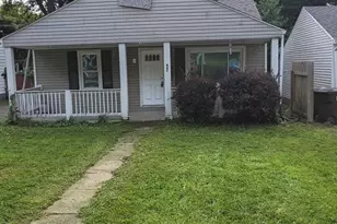 447 Valley View Dr, South Lebanon, OH 45065 - Photo 1
