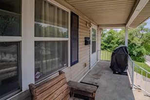 922 Chamberlain Ave, Lincoln Heights, OH 45215 - Photo 22