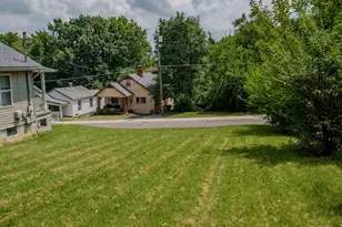 922 Chamberlain Ave, Lincoln Heights, OH 45215 - Photo 20