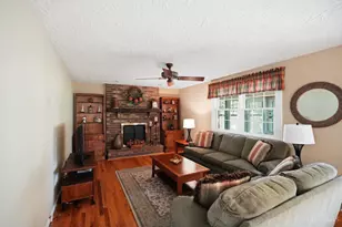 3294 Wheatcroft Dr, Green Township, OH 45239 - Photo 8