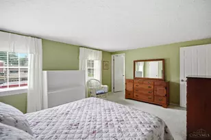 3294 Wheatcroft Dr, Green Township, OH 45239 - Photo 12