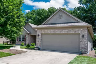 4093 Woodsly Dr, Union Township, OH 45103 - Photo 2