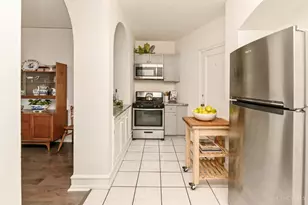 3900 Rose Hill Ave, Cincinnati, OH 45229 - Photo 18
