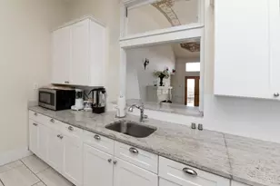 3900 Rose Hill Ave, Cincinnati, OH 45229 - Photo 48