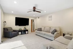215 Compton Rd, Wyoming, OH 45215 - Photo 10
