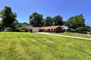 10277 Cheltenham Dr, Colerain Township, OH 45231 - Photo 2