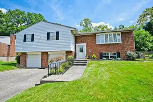 3367 Palmhill Ln, Green Township, OH 45239 - Photo 2