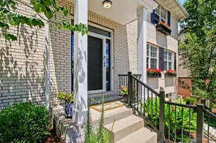 3076 Spencerhill Ln, Cincinnati, OH 45226 - Photo 6