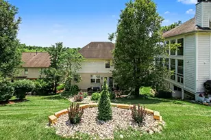 3076 Spencerhill Ln, Cincinnati, OH 45226 - Photo 38