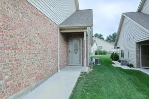 715 Villa Ct, Trenton, OH 45067 - Photo 2