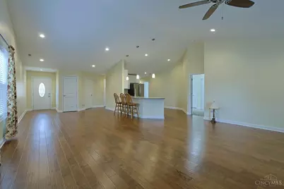 715 Villa Court, Trenton, OH 45067 - Photo 4
