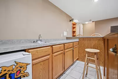 8592 Sunmont Drive, Anderson Township, OH 45255 - Photo 10