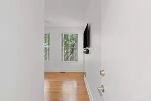 11 Mercer St, Cincinnati, OH 45202 - Photo 18