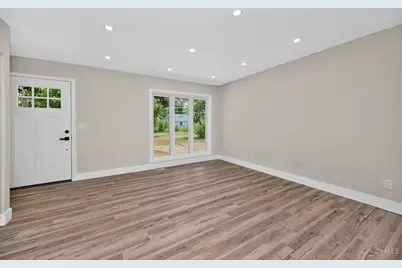 11475 Fiesta Court, Forest Park, OH 45240 - Photo 8