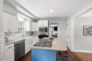 3863 Drakewood Dr, Cincinnati, OH 45209 - Photo 10