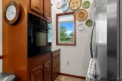 307 Leyland Park Drive, Wilmington, OH 45177 - Photo 6