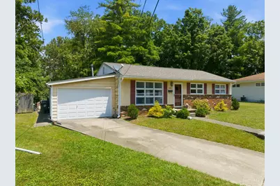 402 Crescent Court, Lebanon, OH 45036 - Photo 2