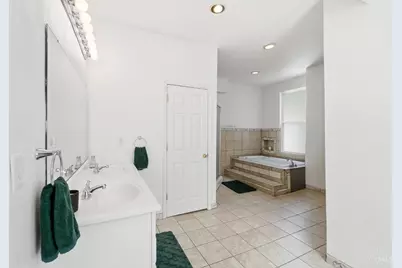 1730 Fairfax Avenue, Cincinnati, OH 45207 - Photo 32