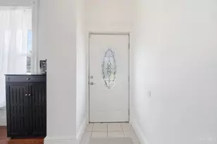 1730 Fairfax Ave, Cincinnati, OH 45207 - Photo 6