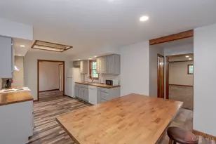 10035 Mallet Dr, Centerville, OH 45458 - Photo 8