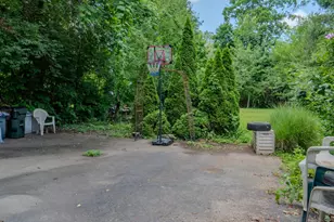 7401 Forest Ave, Cincinnati, OH 45231 - Photo 14