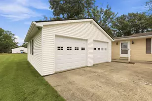 856 Marion Ave, Hamilton Township, OH 45039 - Photo 6