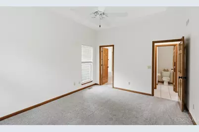 560 Virginia Lane, Union Township, OH 45244 - Photo 28