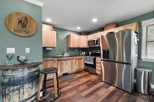 624 Bourbon St, Blanchester, OH 45107 - Photo 10