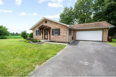 624 Bourbon Street, Blanchester, OH 45107 - Photo 2