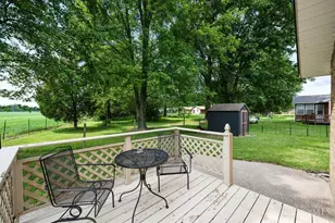 624 Bourbon St, Blanchester, OH 45107 - Photo 28