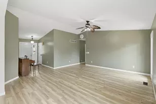 421 Loren Ln, Fairfield, OH 45011 - Photo 6