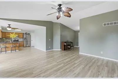 421 Loren Lane, Fairfield, OH 45011 - Photo 8
