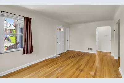 3725 Norwich Lane, Cincinnati, OH 45220 - Photo 6