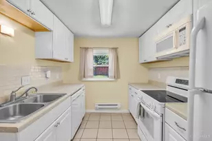 3725 Norwich Ln, Cincinnati, OH 45220 - Photo 14