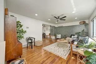 8471 Shuman Ln, Springfield Township, OH 45231 - Photo 2