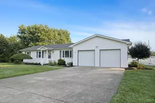 23 Car Berl Dr, Georgetown, OH 45121 - Photo 6