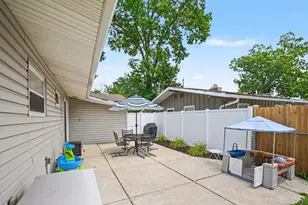 1607 Krylon Dr, Reading, OH 45215 - Photo 22