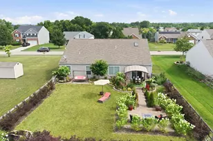 61 Ascot Glen Dr, Franklin, OH 45005 - Photo 2