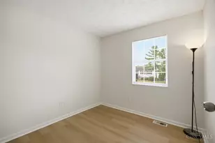 1576 Hazelgrove Dr, Springfield Township, OH 45240 - Photo 20